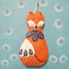 Folk Embroidered Fox Felt Craft Mini Kit | Corinne Lapierre Sewing