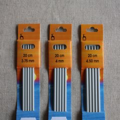 Classic Knitting Pins: Sets of 5: Double Ended: 20cm