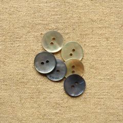 Dyed Shell Button: 12mm