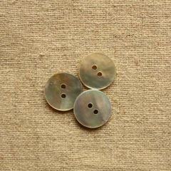 Dyed Shell Button: 15mm: White