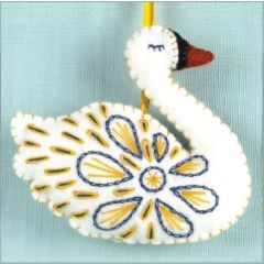 Swan-A-Swimming Mini Felt Craft Kit