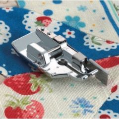 Brother 1/4" Piecing Foot with Guide