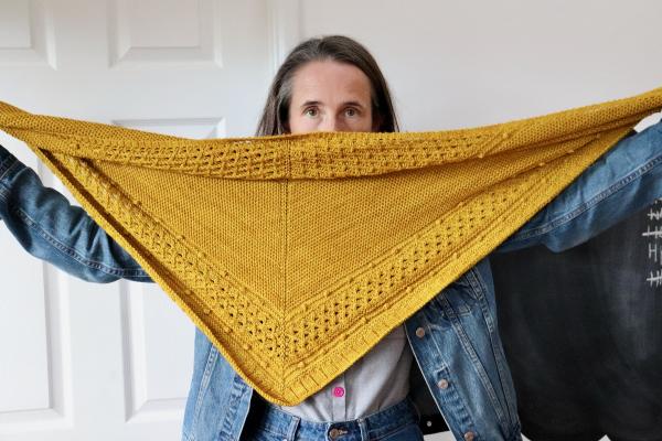 Cowboys and Angels Shawl: Pattern Review